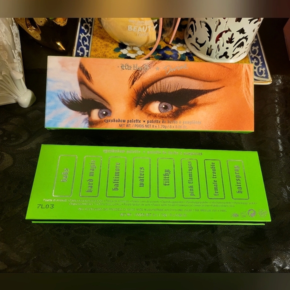 Kat Von D Other - Kat Von D Divine Eyeshadow Palette